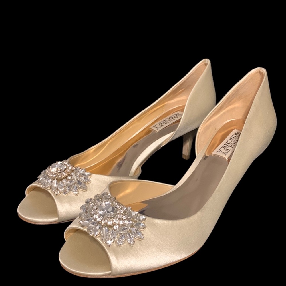 Badgley Mischka Ivory Crystal Bedazzled Wedding Party Formal Dress Heels Size 8